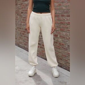 Brandy Melville Cream Rosa Sweatpants